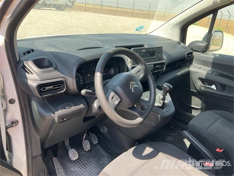 Citroën Berlingo 5 Passenger Van Panel vans