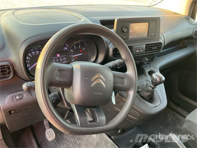 Citroën Berlingo 5 Passenger Van Panel vans
