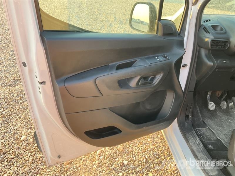 Citroën Berlingo 5 Passenger Van Panel vans