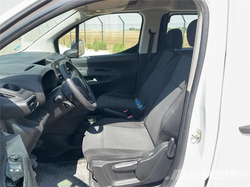Citroën Berlingo 5 Passenger Van Panel vans