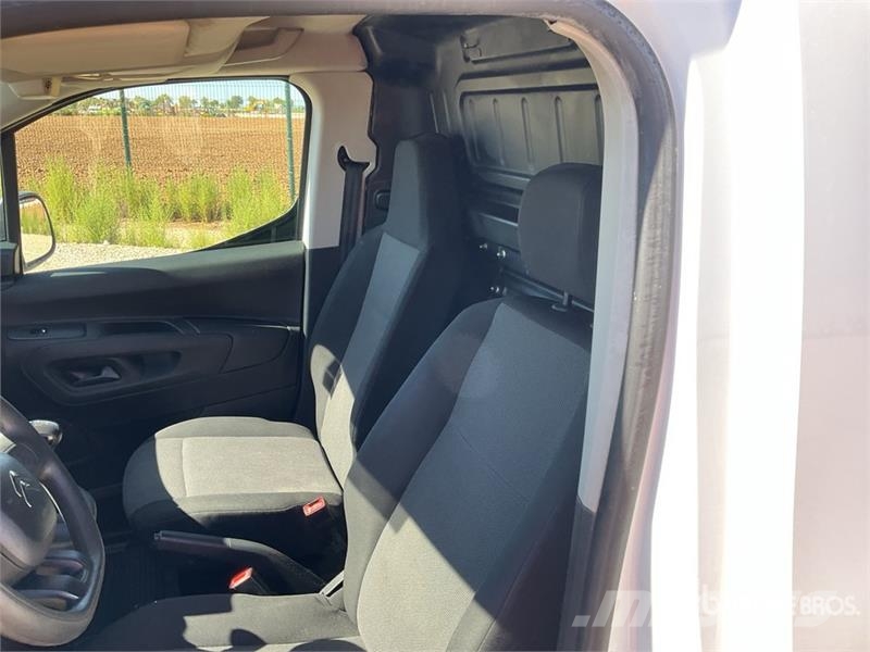 Citroën Berlingo Cargo Van Κλούβες με συρόμενες πόρτες