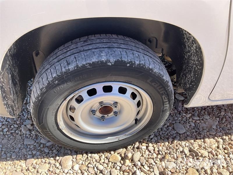 Citroën Berlingo Cargo Van Κλούβες με συρόμενες πόρτες