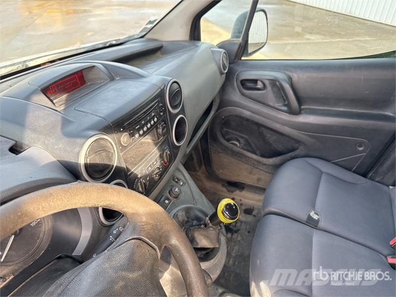 Citroën Berlingo Fourgon Cargo Van Lieferwagen