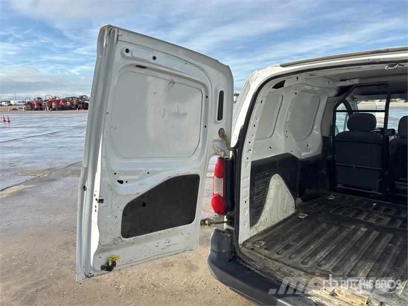 Citroën Berlingo Fourgon Cargo Van Lieferwagen