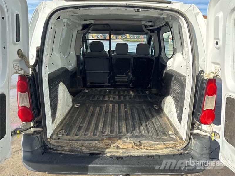 Citroën Berlingo Fourgon Cargo Van Lieferwagen