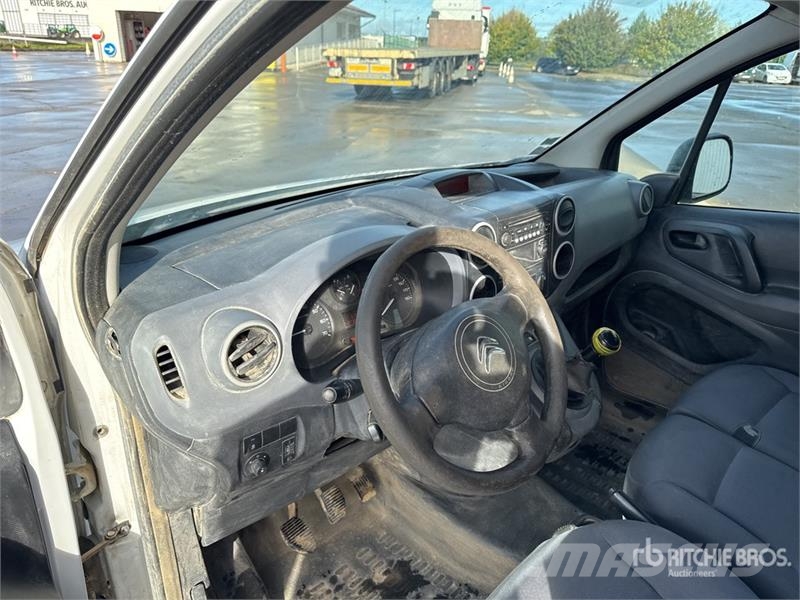 Citroën Berlingo Fourgon Cargo Van Lieferwagen