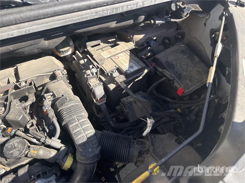 Citroën Berlingo Vehicule Utilitaire Cargo Van Transporterek
