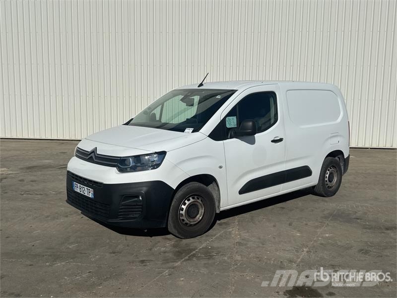 Citroën Berlingo Vehicule Utilitaire Cargo Van Transporterek