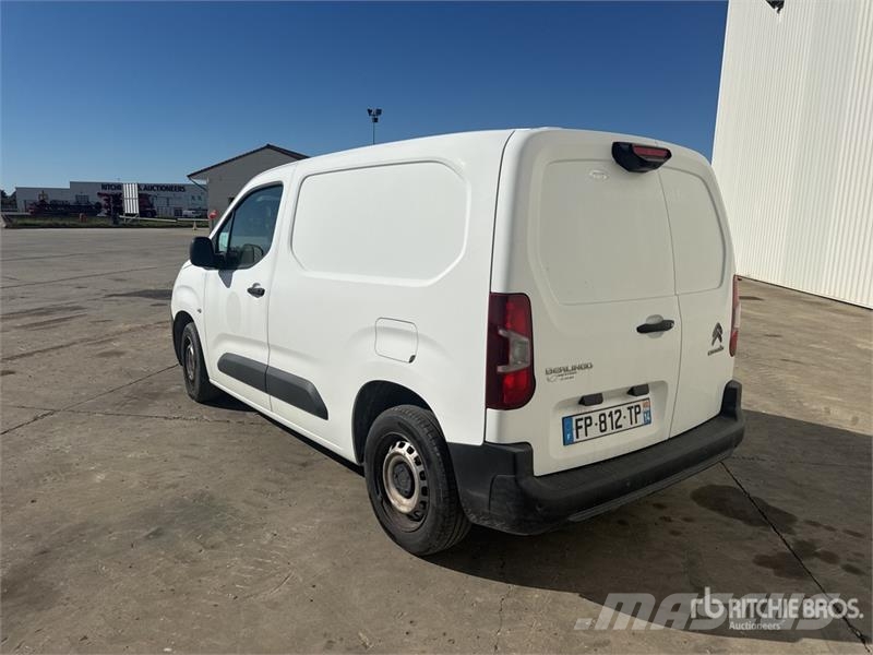 Citroën Berlingo Vehicule Utilitaire Cargo Van Transporterek