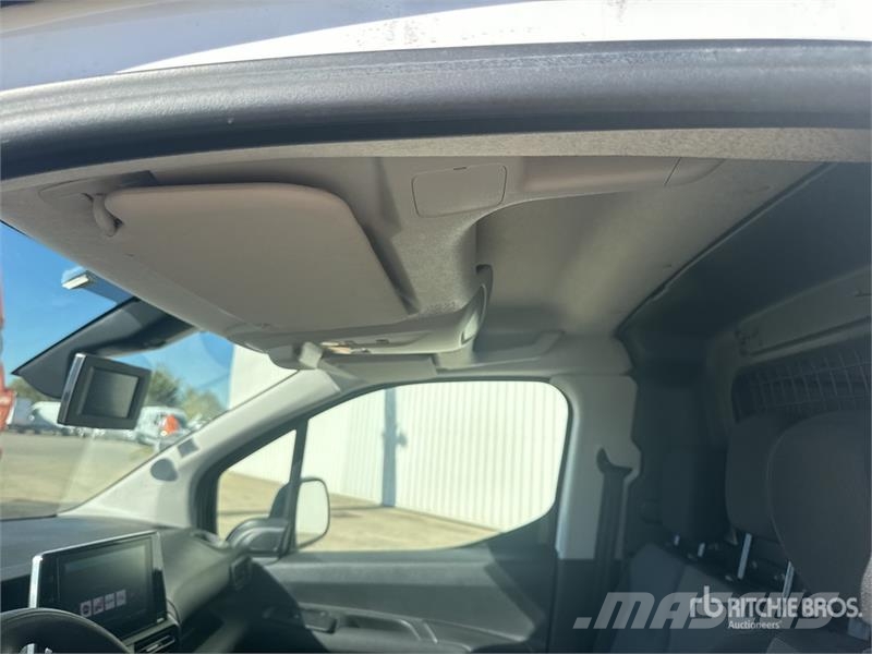 Citroën Berlingo Vehicule Utilitaire Cargo Van Transporterek