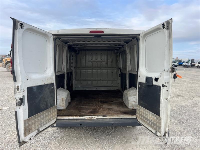 Citroën Jumper Cargo Van Panel vans
