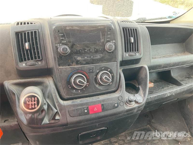 Citroën Jumper HDI Cargo Van Furgonetas /Furgón