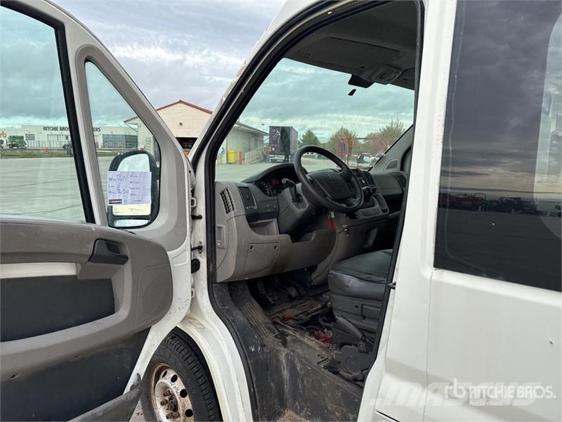 Citroën Jumper Vehicule Utilitaire Cargo Van Panel vans