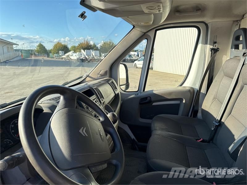 Citroën Jumper Vehicule Utilitaire Cargo Van Panel vans