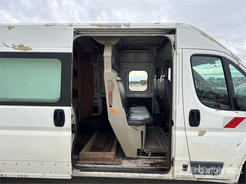 Citroën Jumper Vehicule Utilitaire Cargo Van Panel vans