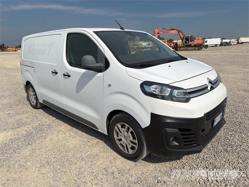 Citroën Jumpy Cargo Van Ванове за доставки