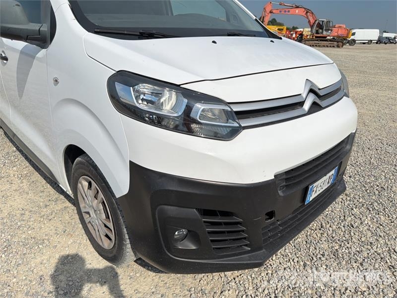 Citroën Jumpy Cargo Van Ванове за доставки