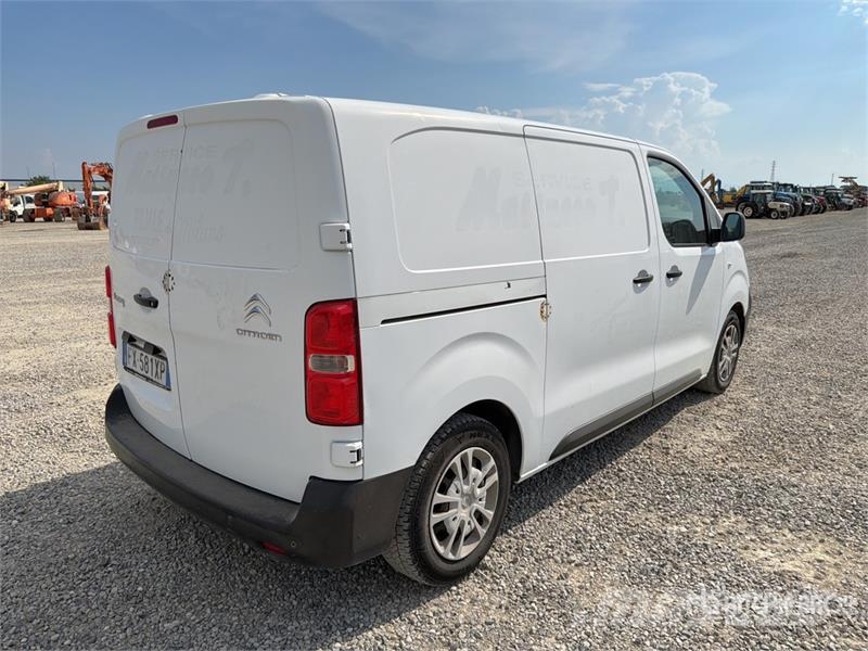 Citroën Jumpy Cargo Van Ванове за доставки
