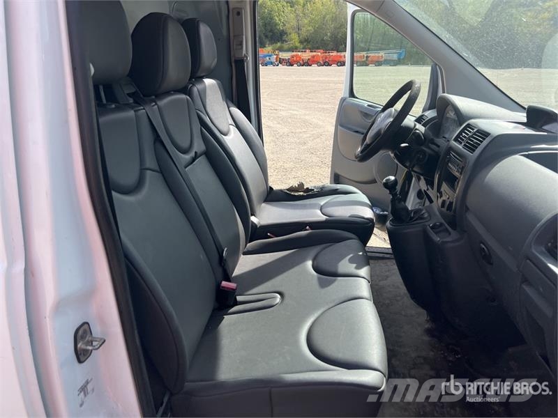 Citroën Jumpy Vehicule Utilitaire Cargo Van Furgonetas /Furgón