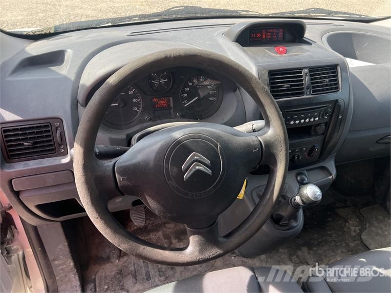 Citroën Jumpy Vehicule Utilitaire Cargo Van Furgonetas /Furgón