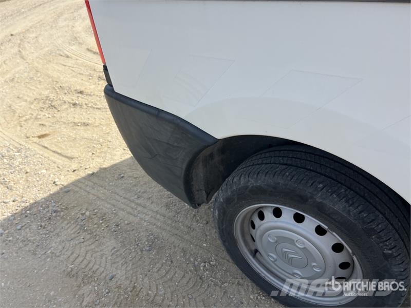 Citroën Jumpy Vehicule Utilitaire Cargo Van Furgonetas /Furgón