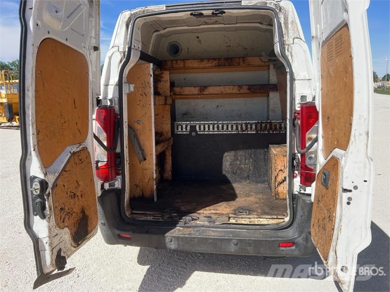 Citroën Jumpy Vehicule Utilitaire Cargo Van Lätta skåpbilar