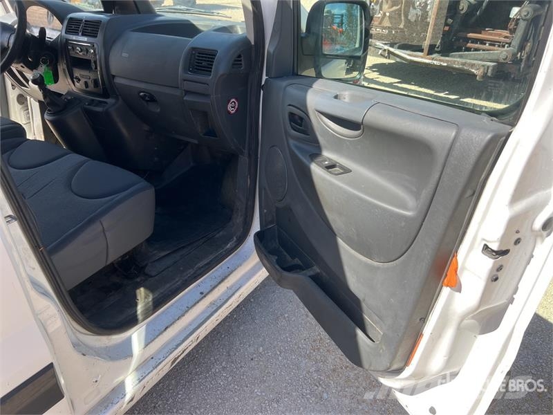 Citroën Jumpy Vehicule Utilitaire Cargo Van Lätta skåpbilar