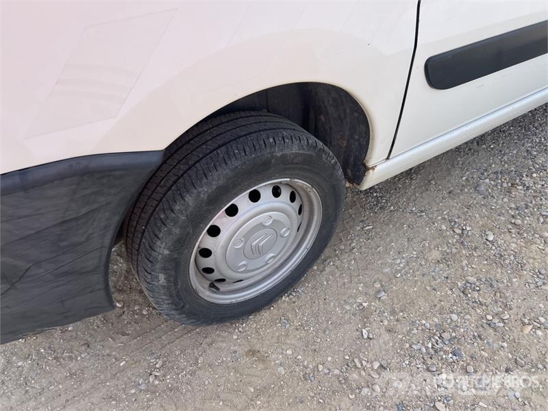 Citroën Jumpy Vehicule Utilitaire Cargo Van Furgonetas /Furgón