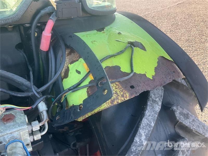 CLAAS 240F Nexos 4WD Tractor Traktoren
