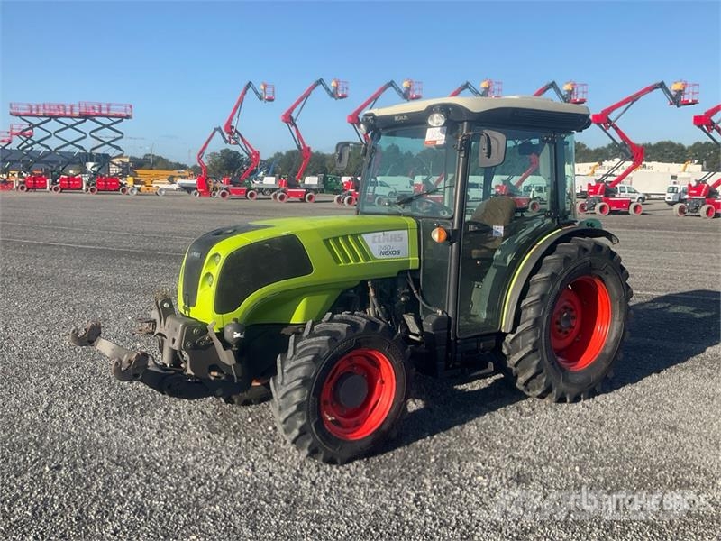 CLAAS 240F Nexos 4WD Tractor Traktoren