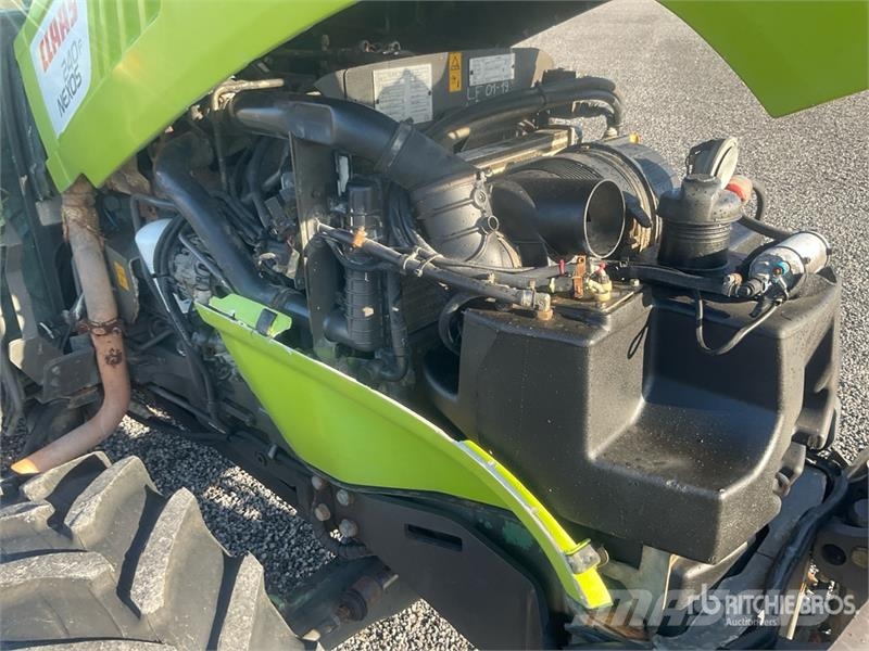 CLAAS 240F Nexos 4WD Tractor Traktoren