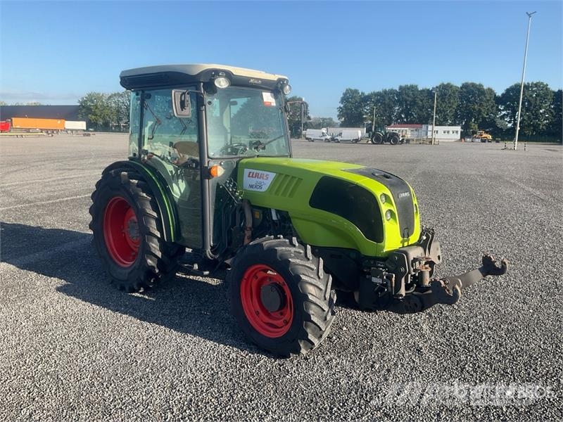 CLAAS 240F Nexos 4WD Tractor Traktoren