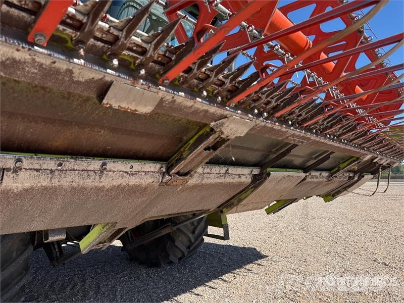 CLAAS 570 C Combine Harvester Mejetærskere