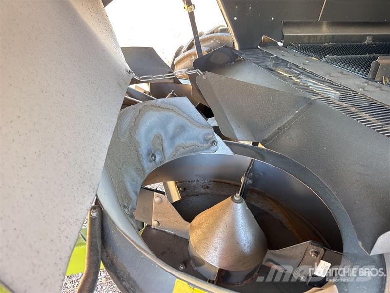 CLAAS 570 C Moissonneuse-Batteuse Combine Harvester Kombinované zberacie stroje