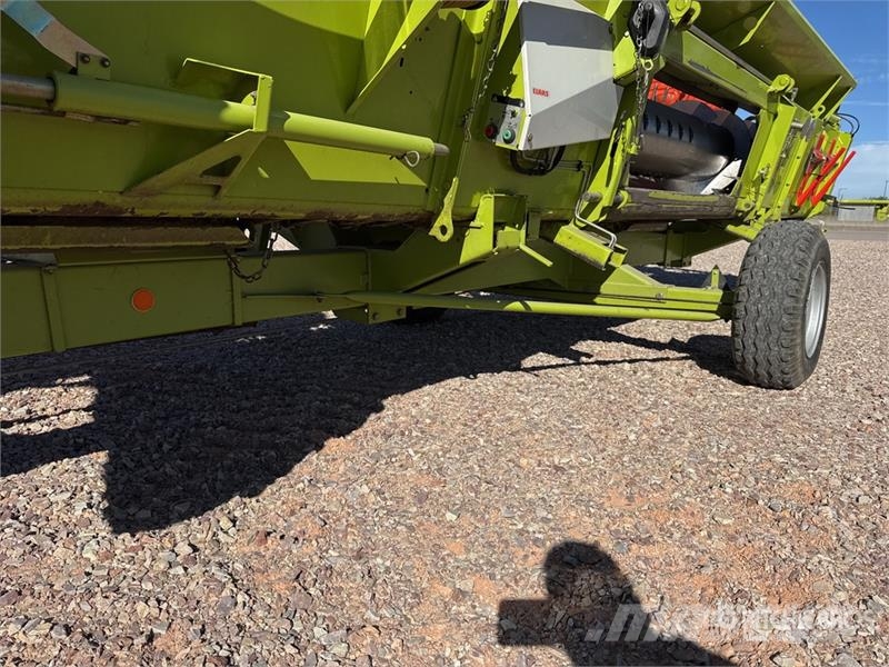 CLAAS 570 C Moissonneuse-Batteuse Combine Harvester Kombinované zberacie stroje