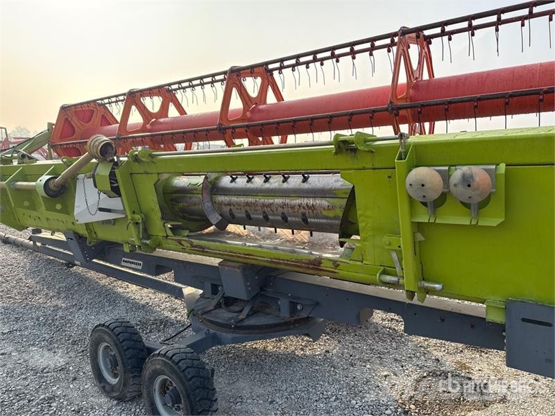 CLAAS 570 TERRA TRAC Combine Harvester Skördetröskor