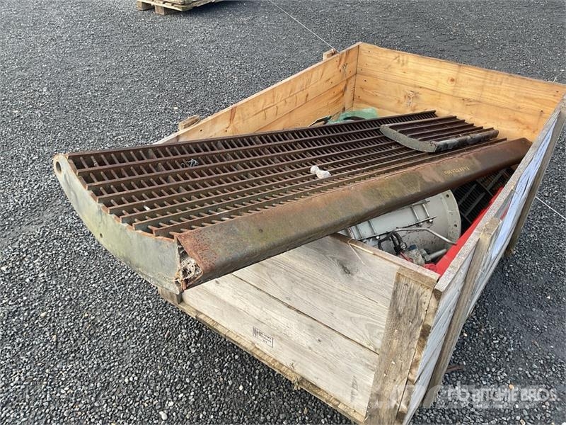 CLAAS 6000 Series (C84) concaves, pulleys and unloading 기타 부품