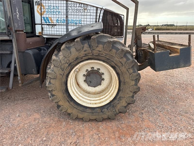 CLAAS Ares 836RZ 4x4 Tracteur Agricole 4WD Tractor Traktory