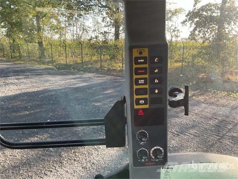 CLAAS Arion 450 CIS 4WD Tractor Tractoare
