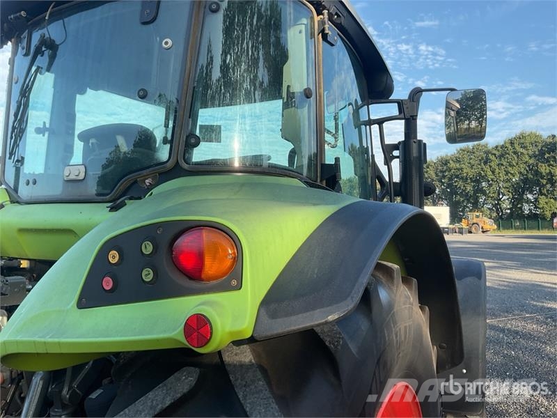 CLAAS Arion 450 CIS 4WD Tractor Tractoare