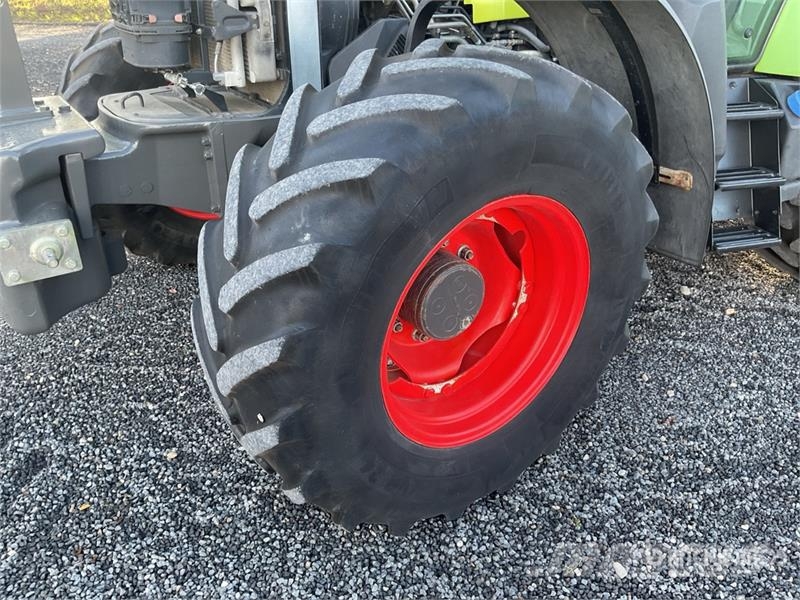 CLAAS Arion 450 CIS 4WD Tractor Tractoare