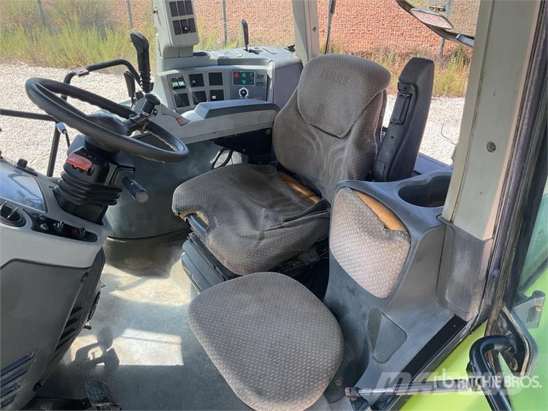 CLAAS Arion 510 4WD Tractor 트랙터