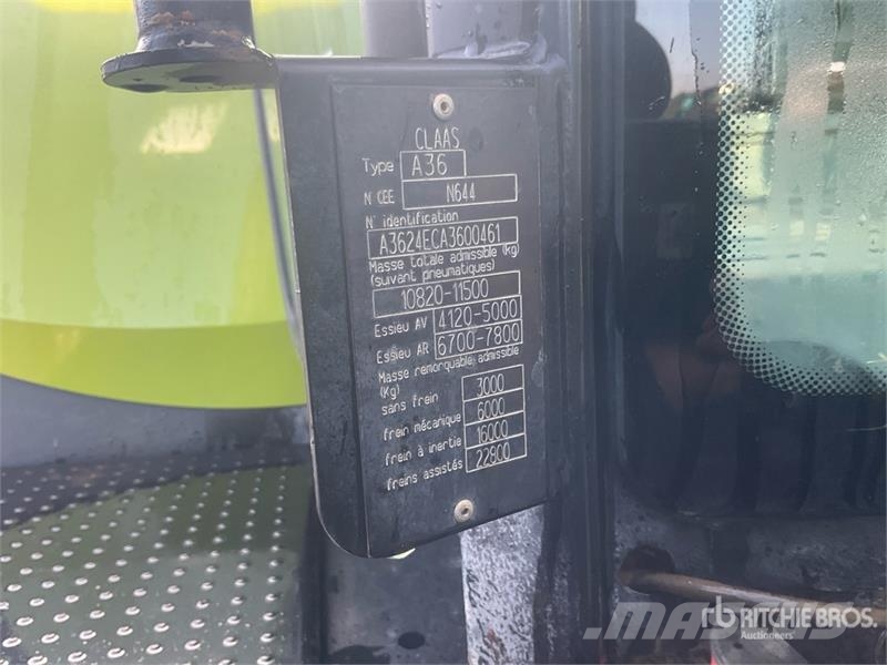 CLAAS Arion 640 4WD Tractor Traktori