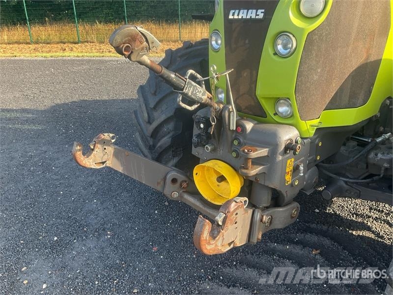 CLAAS Arion 640 4WD Tractor Traktori