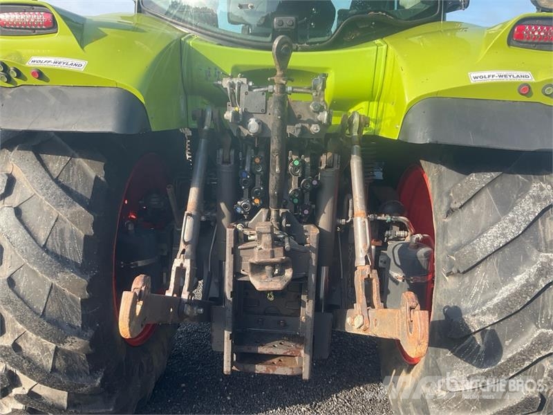 CLAAS Arion 640 4WD Tractor Traktori