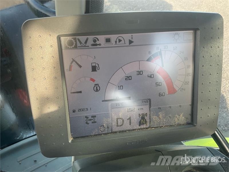 CLAAS Arion 640 4WD Tractor Traktori