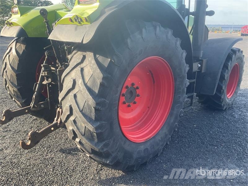 CLAAS Arion 640 4WD Tractor Traktori
