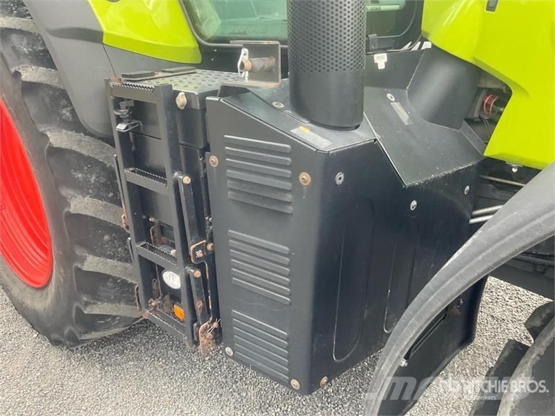 CLAAS Axion 800 CIS 4WD Tractor トラクター