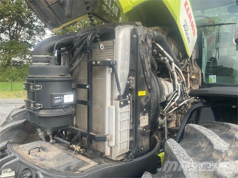 CLAAS Axion 810 4WD Tractor Traktori
