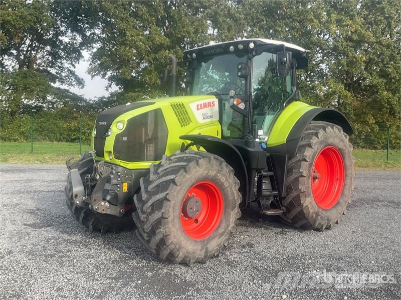 CLAAS Axion 810 4WD Tractor Traktori